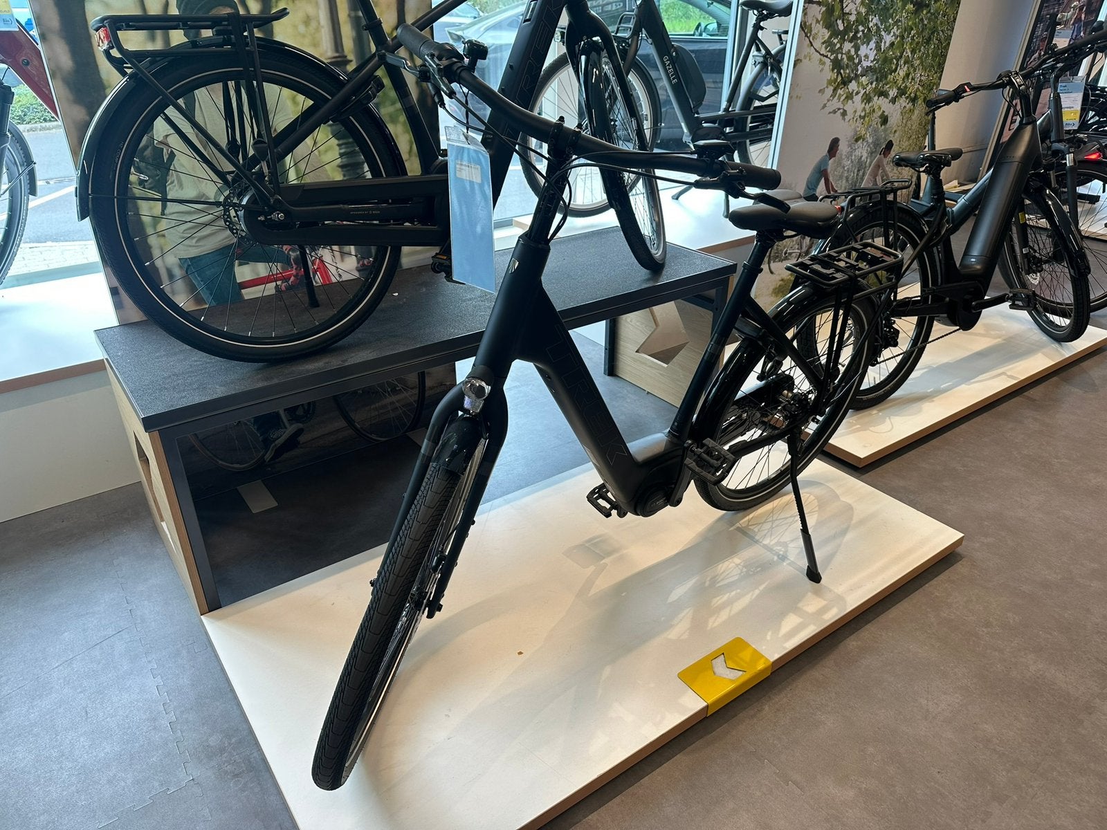Trek District+ 1 Lowstep – maat L – slechts 300 km, Ophalen, Zo goed als nieuw