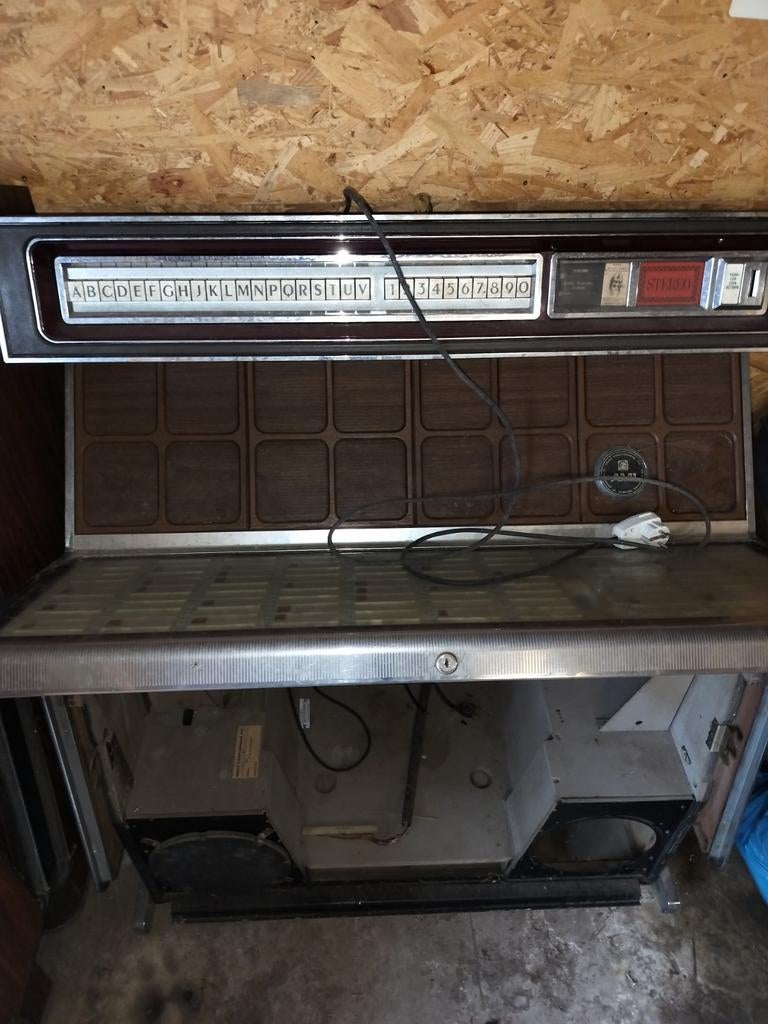 Overblijfsel/afbraak Ami Rowe jukebox, Verzamelen, Automaten | Jukeboxen, Ami, 1970 tot heden, Ophalen