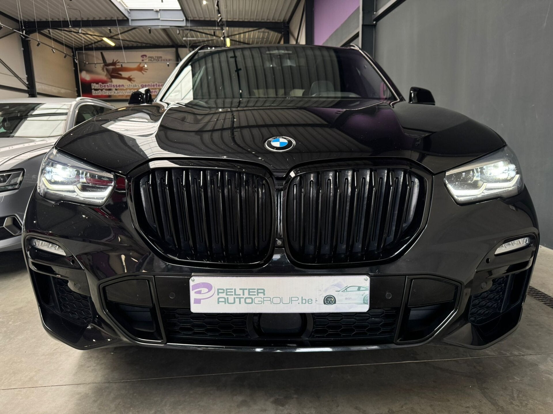 BMW X5 xDrive45e M Pack Plug-In Hybrid Pano Dak Camera FULL!, Auto's, BMW, 0 min, 0 kg, Zwart, https://public.car-pass.be/vhr/b83ae02c-62da-4ae9-886a-6c9c336d0d2a