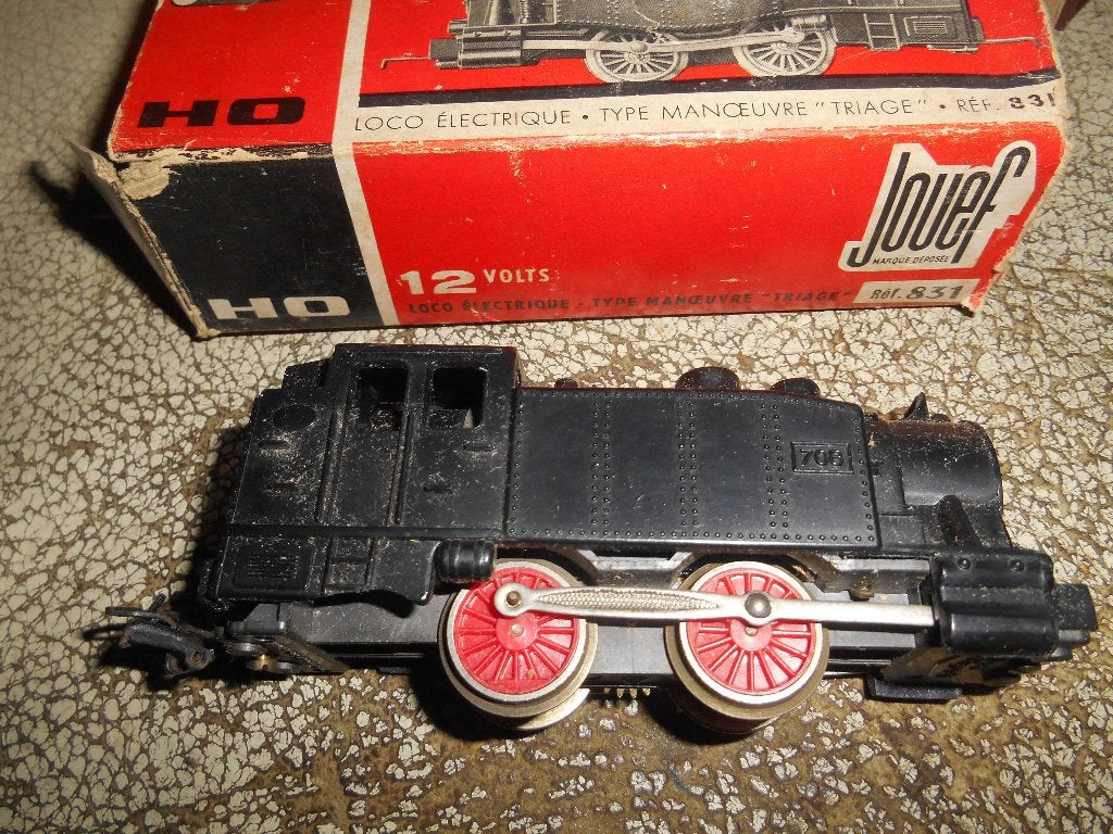 Jouef Locomotive de triage réf 831, Ophalen of Verzenden, Locomotief, Jouef