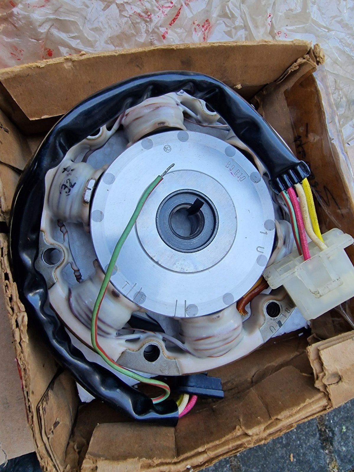 Ontsteking spoelenset Honda CT90 S90 compleet met vliegwiel., Ophalen