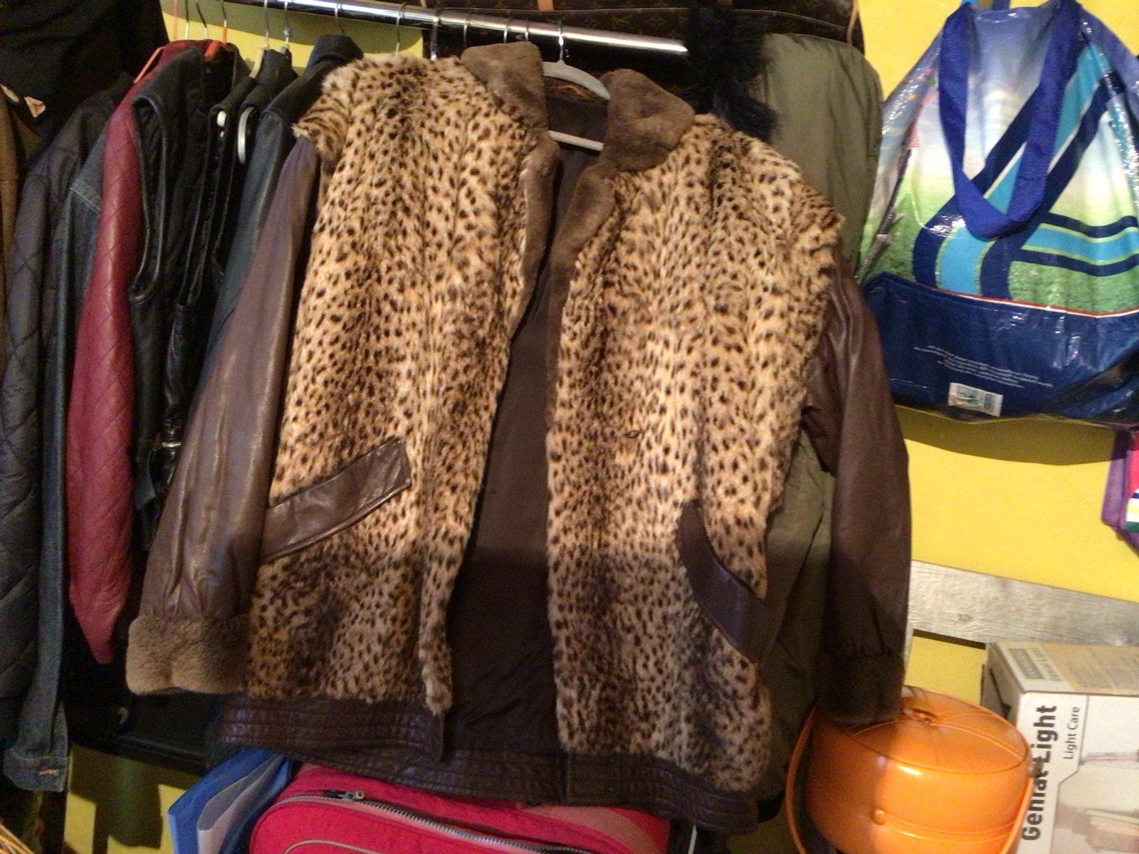 Veste fourrure et cuir taille 44/46 prix 75€, Enlèvement ou Envoi, Comme neuf