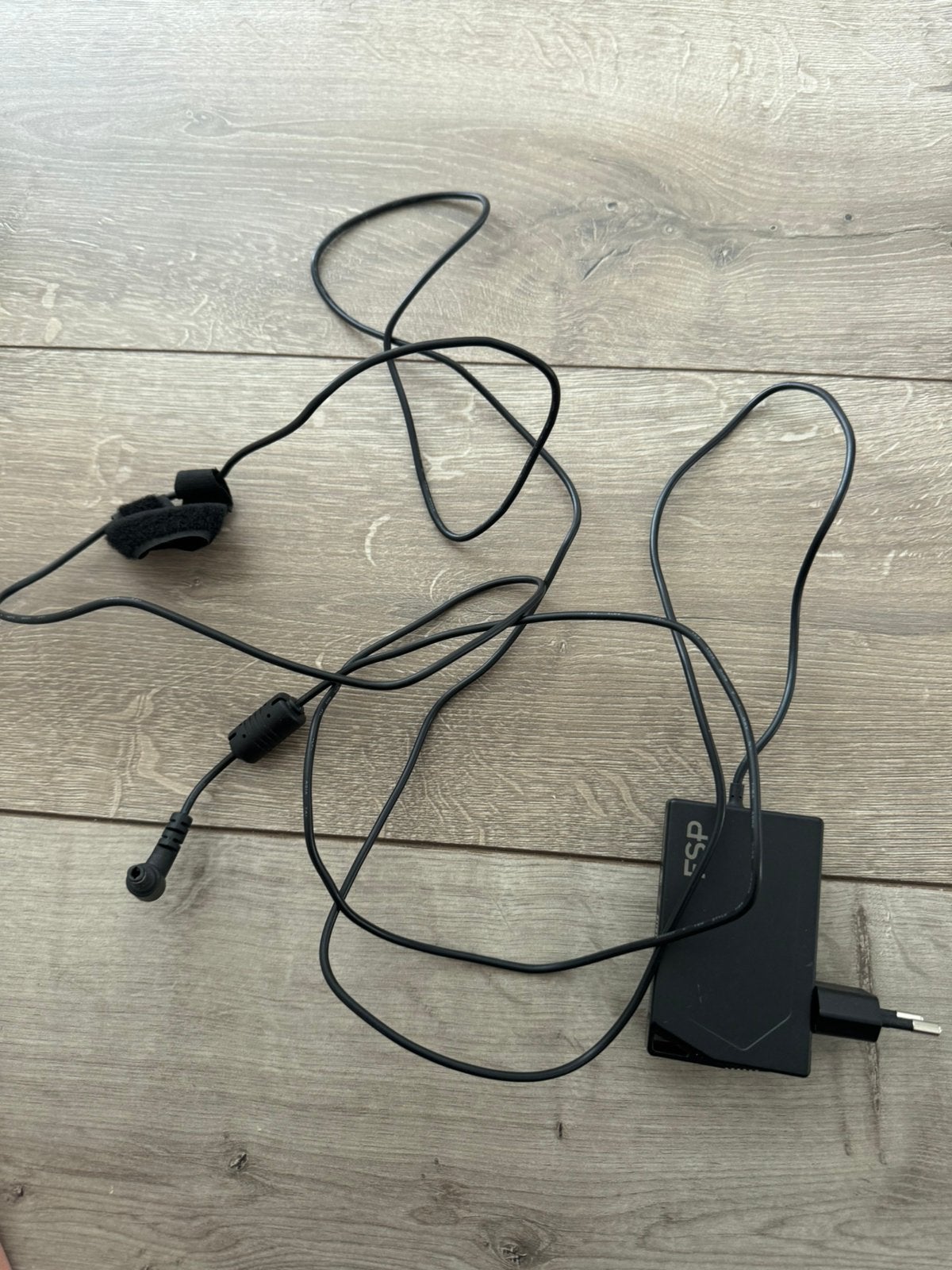 Oplader, Computers en Software, Laptop-opladers, Ophalen of Verzenden, Zo goed als nieuw