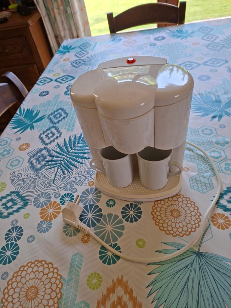 Percolateur 2 tasses.