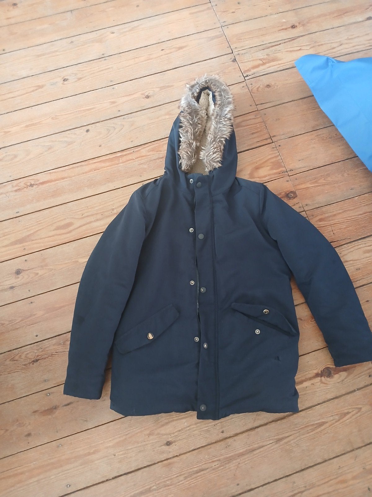 Manteau Buissonnière (avant le 3 août), Enlèvement, Manteau