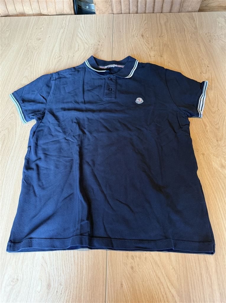 Moncler Polo Shirt Marineblauw Maat L, Kleding | Heren, T-shirts, Ophalen of Verzenden, Zo goed als nieuw, Maat 52/54 (L)