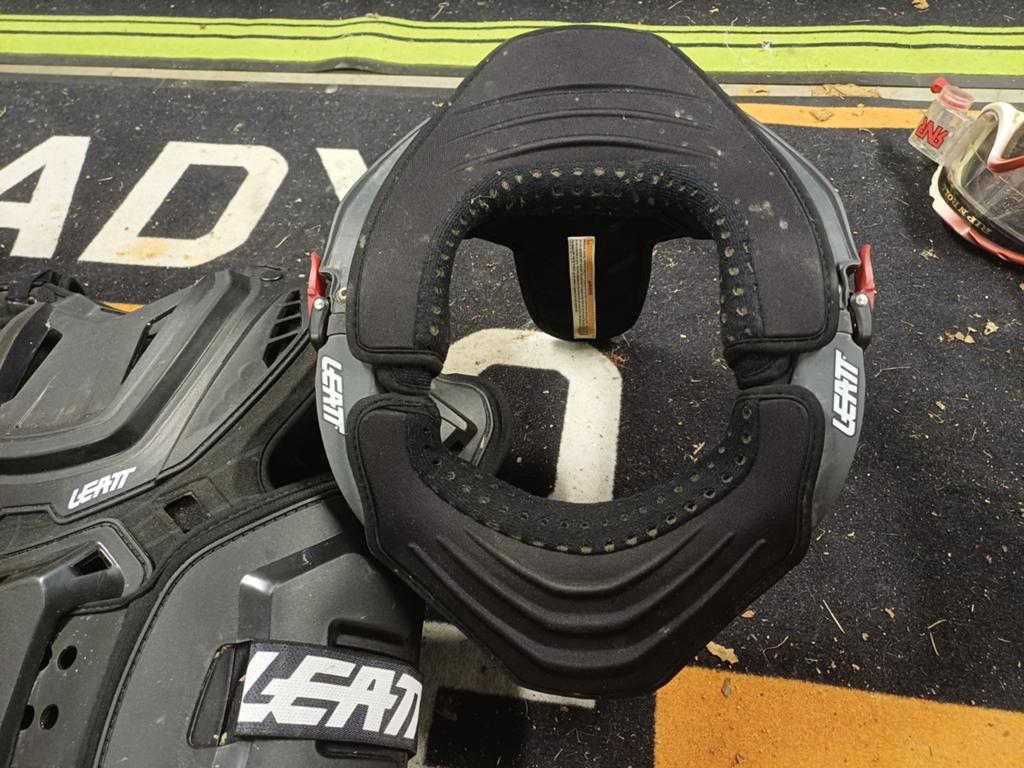 Leatt nekbrace, Motoren, Kleding | Motorkleding, Ophalen, Tweedehands, Motorcrosskleding, Leatt