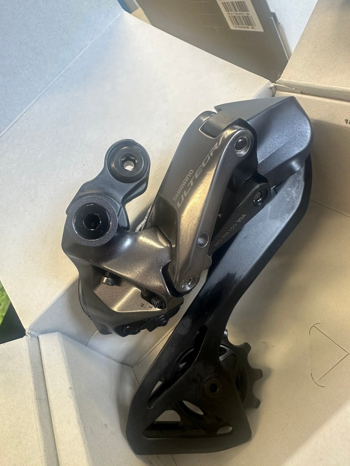 SPIKSPLINTERNIEUW  Ultegra R8150 12-speed Achterderailleur, Fietsen en Brommers, Ophalen of Verzenden