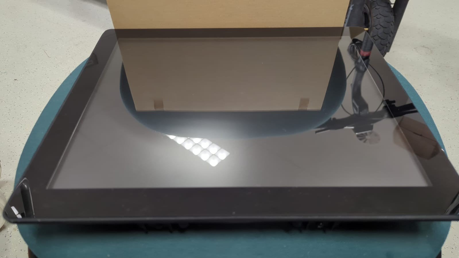 Elo Touch Solutions 1790L (25 stuks), Computers en Software, Ophalen, Zo goed als nieuw, Touchscreen