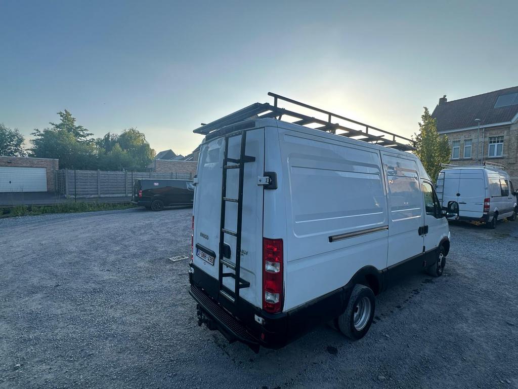 Camionette a louer, Enlèvement