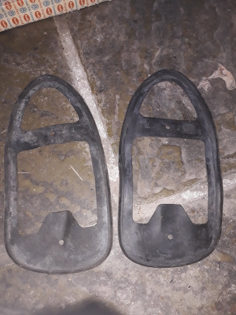 Paire de joints de feux arrière neufs HELLA - VW Coccinelle, Enlèvement ou Envoi, Neuf, Arrière, Volkswagen