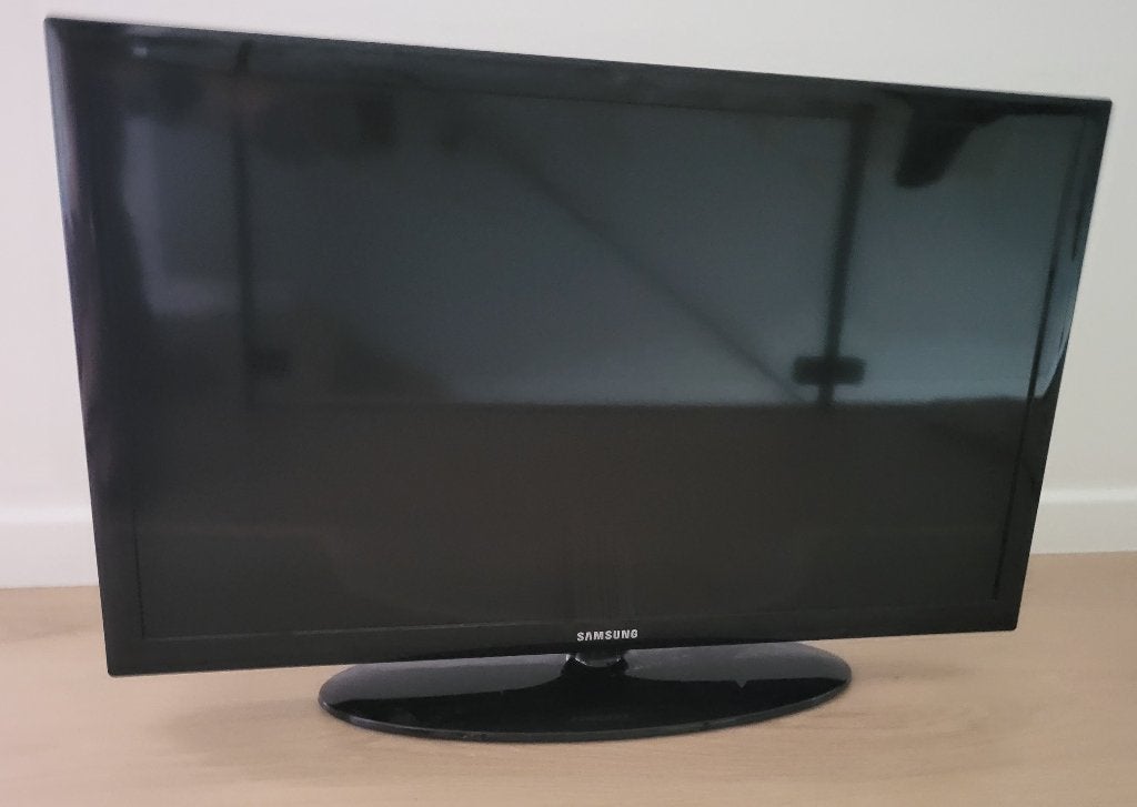 Samsung LCD TV 32", Moins de 40 cm, 50 Hz, Enlèvement, Utilisé