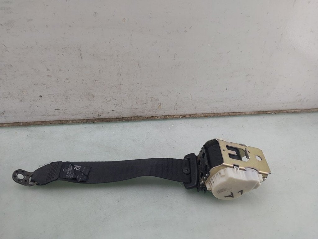 VEILIGHEIDSGORDEL LINKS ACHTER Seat Ibiza ST (6J8), Gebruikt, Postoffice@zf.com, Löwentaler Straße 20
88046  Friedrichshafen, DE