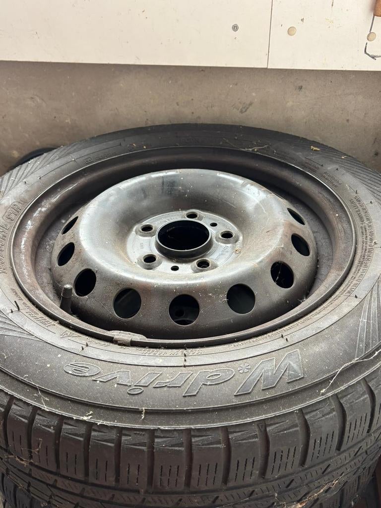 Winterbanden met stalen velgen 4x, Ophalen