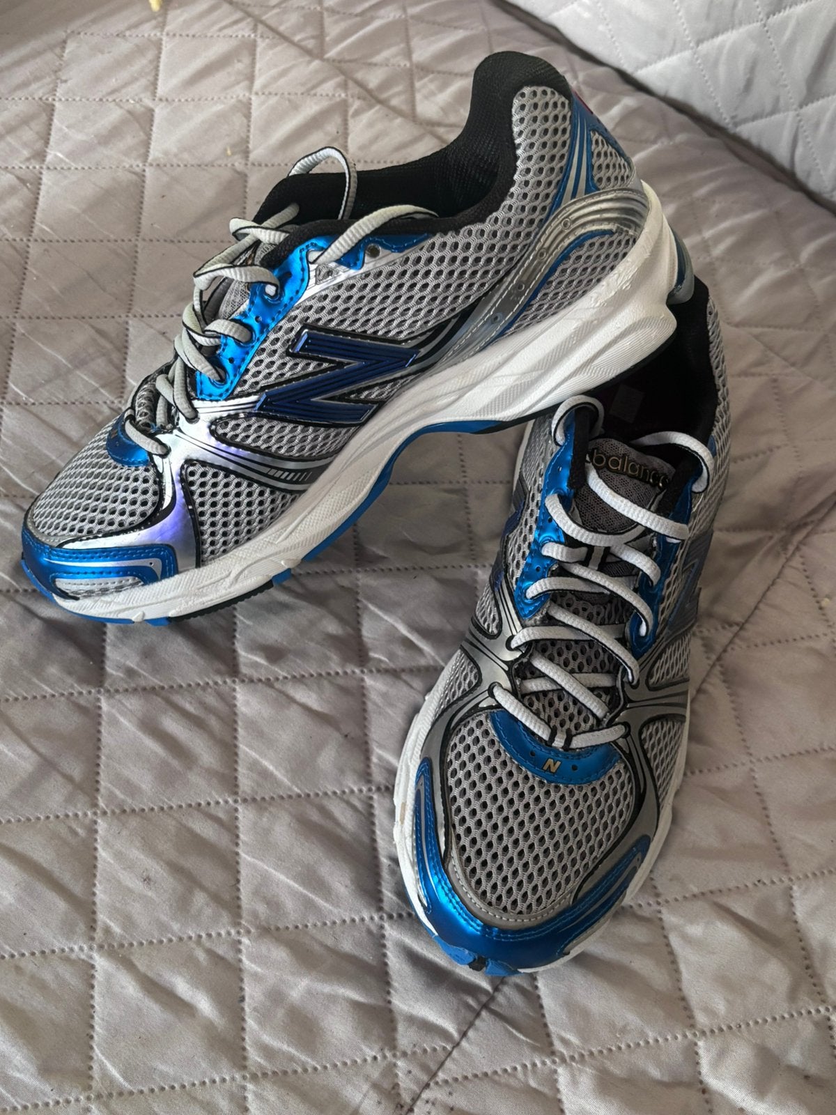 New Balance sneakers – blauw/grijs/wit, Sport en Fitness, Loopsport en Atletiek, Ophalen of Verzenden, Zo goed als nieuw