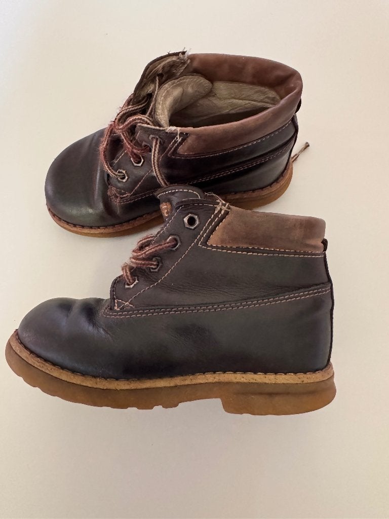 2 paar Schoentjes volledig leer maat 24 en 25, Kinderen en Baby's, Babykleding | Schoentjes en Sokjes, Ophalen, Jongetje of Meisje