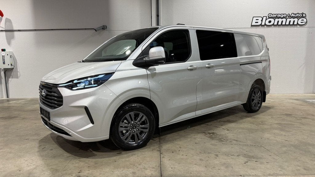 Ford Transit Custom 320 2.0 TDCI L2H1 Limited DC NIEUW ! 6-z, Auto's, Bestelwagens en Lichte vracht, Stof, Zwart, 4 cilinders