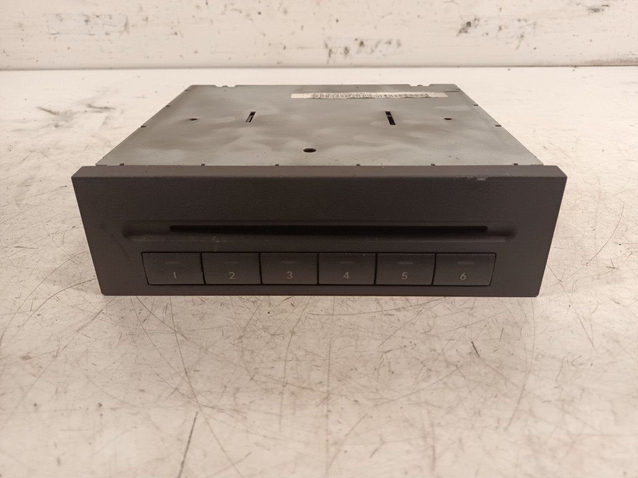 Cd wisselaar Mercedes-Benz E-Klasse, Enlèvement ou Envoi, Van der Ven Autorecycling B.V., Onderdelen@venauto.nl, Ettenseweg 76, 4706 PB Roosendaal, The Netherlands