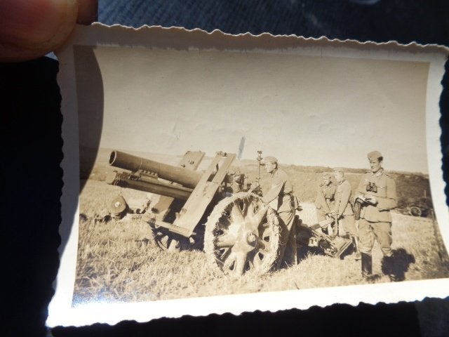 WO 2 originele foto Duits geschut in actie , 9 x 6 cm., Verzamelen, Verzenden, Landmacht, Foto of Poster