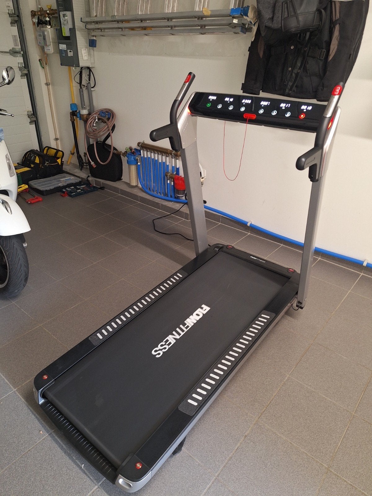 Loopband Flowfitness DTM400i, Sport en Fitness, Ophalen, Zo goed als nieuw, Loopband