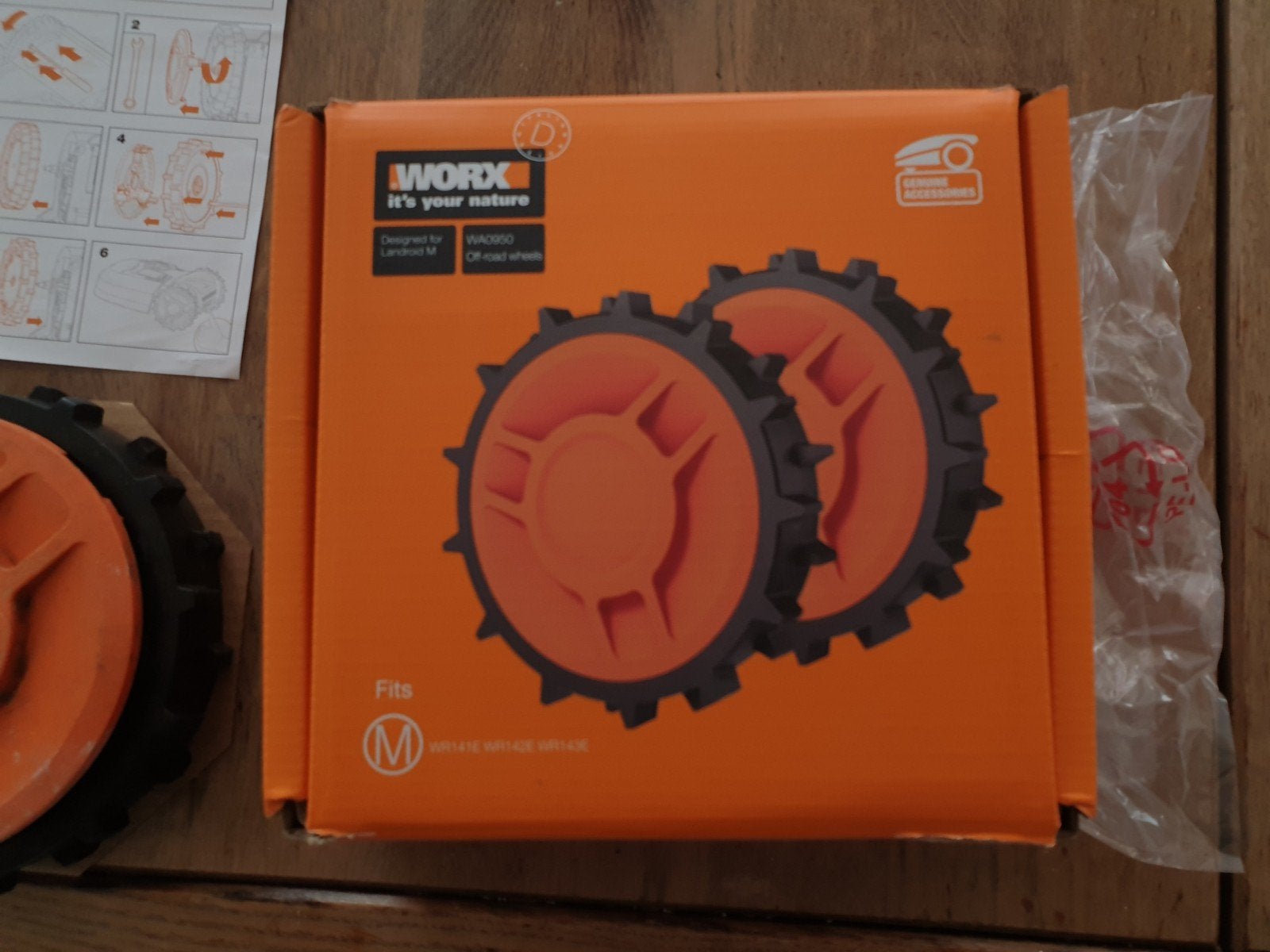 Worx robotgrasmaaier met verzwaarde aandrijfwielen voor Andr, Ophalen