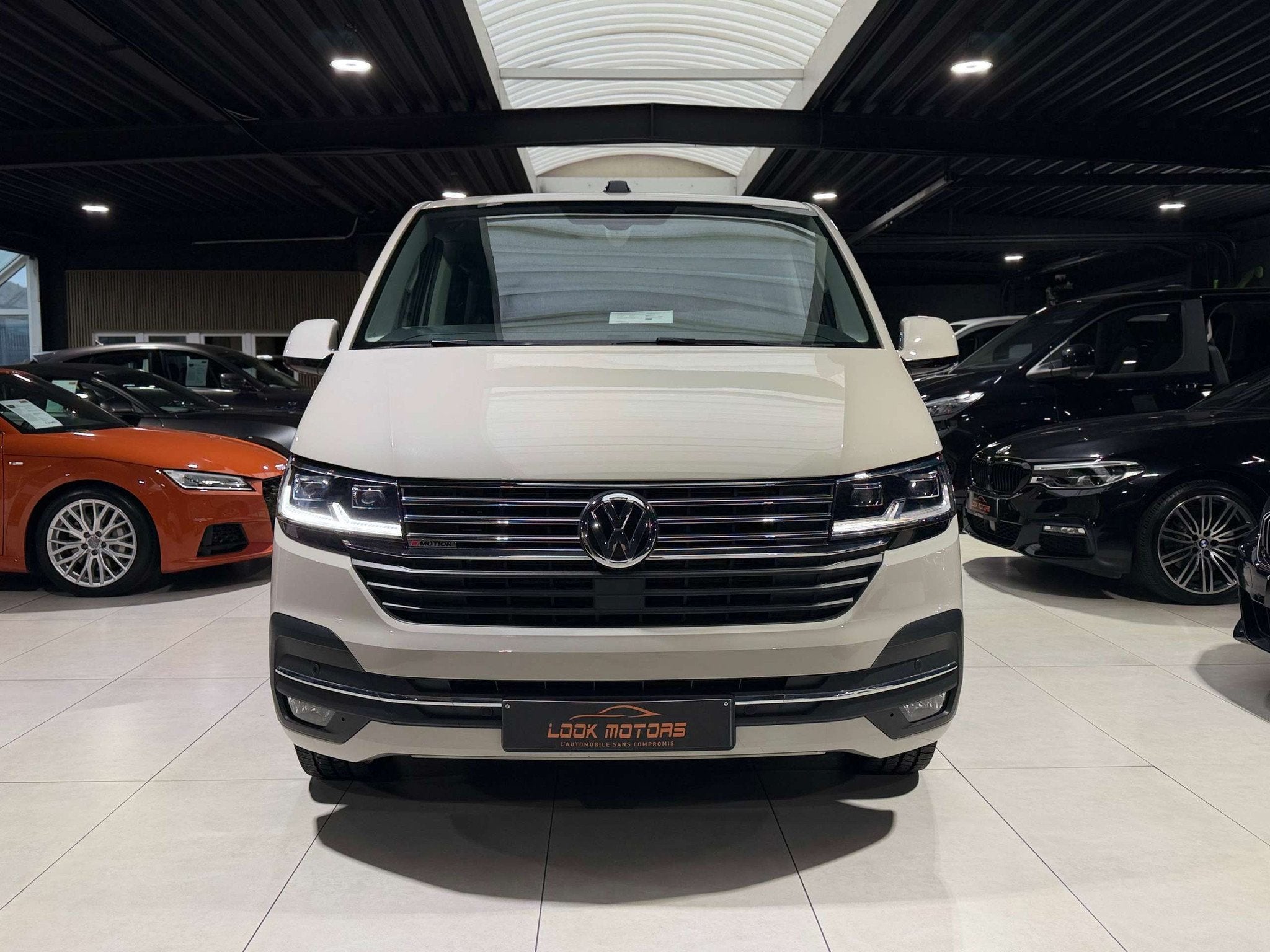 Volkswagen T6.1 Multivan 2.0 TDi 4Motion Highline DSG 7 PLAC, Autos, Volkswagen, Cuir, Argent ou Gris, Achat, Euro 6