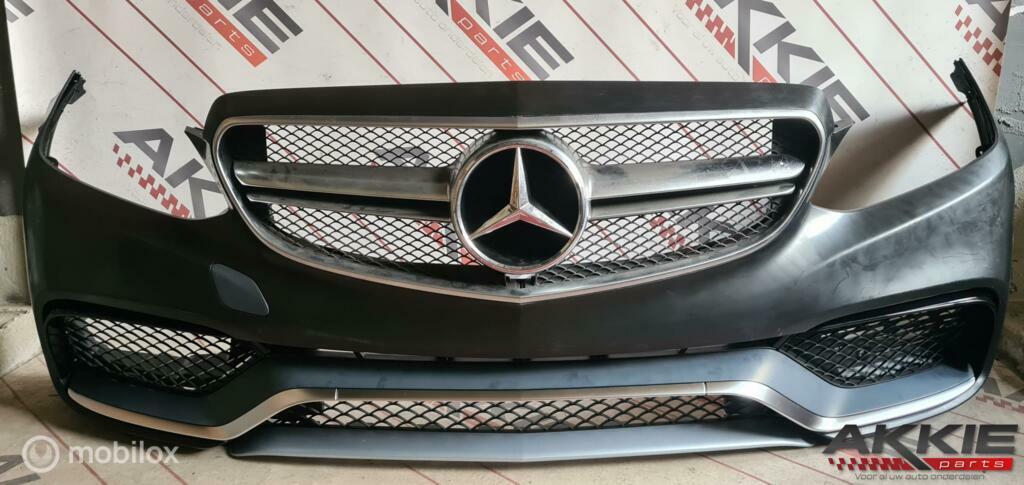 Mercedes E63 AMG bumper origineel W212 S212, Utilisé, Avant, Enlèvement ou Envoi, Pare-chocs