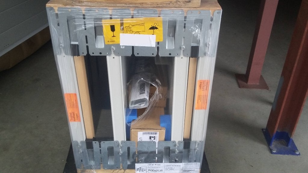 Hormann sectionale poort LPU40 met loopdeur (zonder sokkel), Ophalen, 120 cm of meer, Metaal, 200 tot 215 cm
