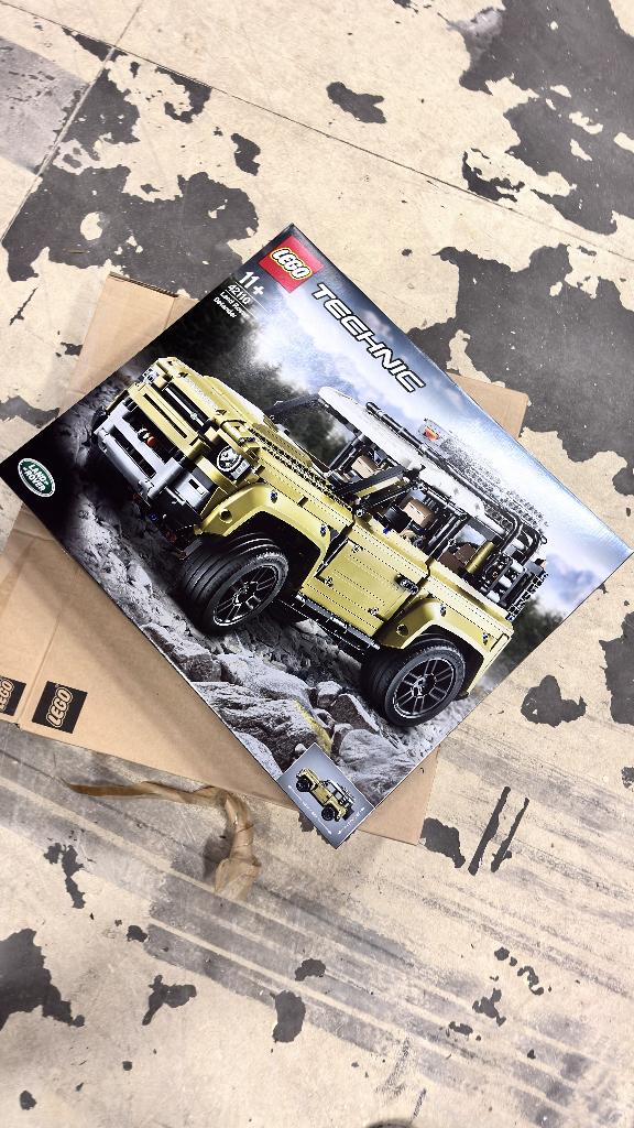 LEGO Technic 42110 – Land Rover Defender (NIEUW), Overige merken, Auto, Verzenden, Groter dan 1:32