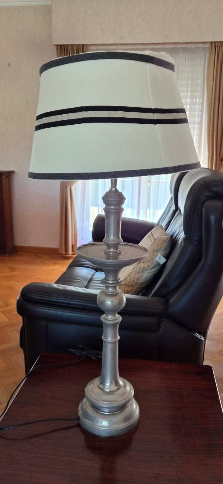 vintage zilverkleurige tafel lamp, Huis en Inrichting, Ophalen, Klassiek