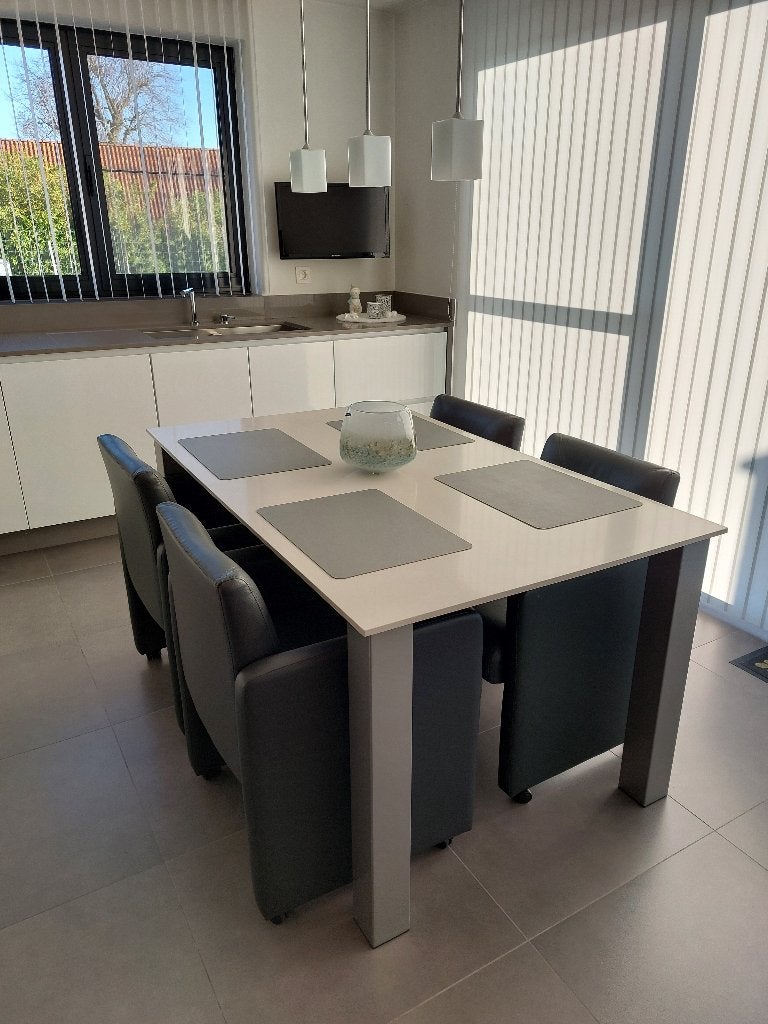 eettafel rechthoekig in witte composiet, 100 à 150 cm, Quatre personnes, Enlèvement, Utilisé