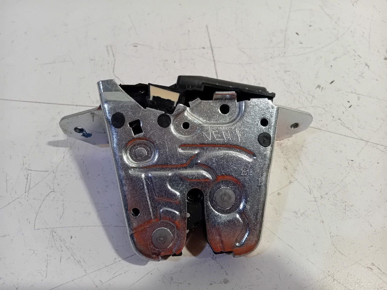 Slot mechaniek kofferdeksel achterklep elektrisch Mercedes-B, Auto-onderdelen, Onderdelen@venauto.nl, Van der Ven Autorecycling B.V.