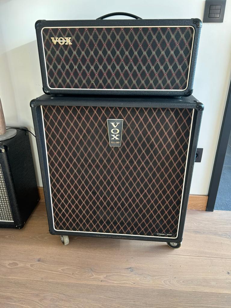 VOX dynamic bass cabinet, Muziek en Instrumenten, Ophalen, Zo goed als nieuw