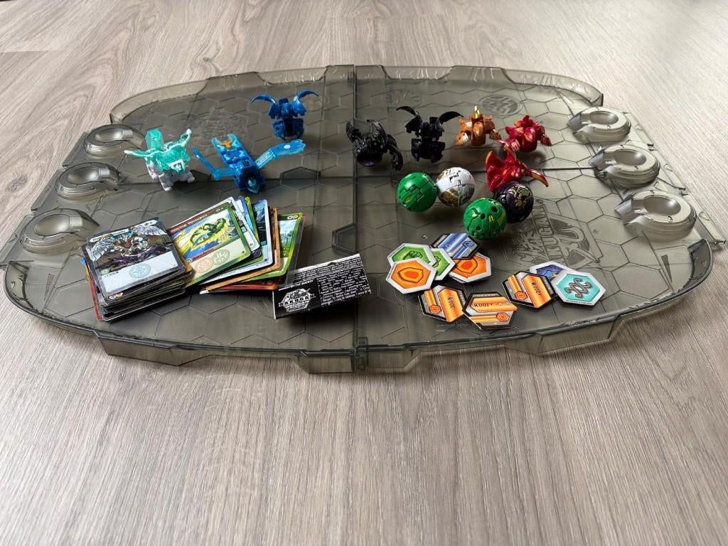 Bakugan - in prijs verlaagd, Enfants & Bébés, Jouets | Figurines, Enlèvement, Comme neuf