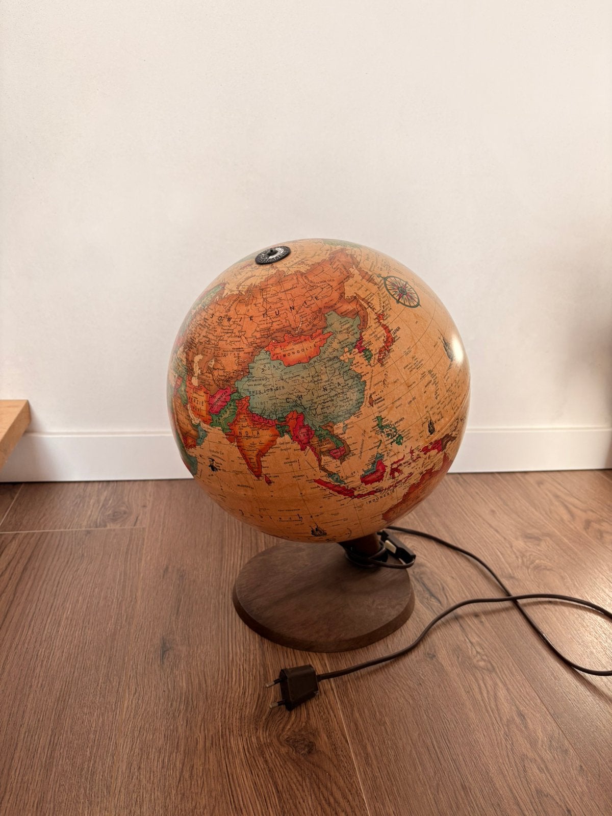 Lichtgevende wereldbol vintage, Ophalen, Zo goed als nieuw
