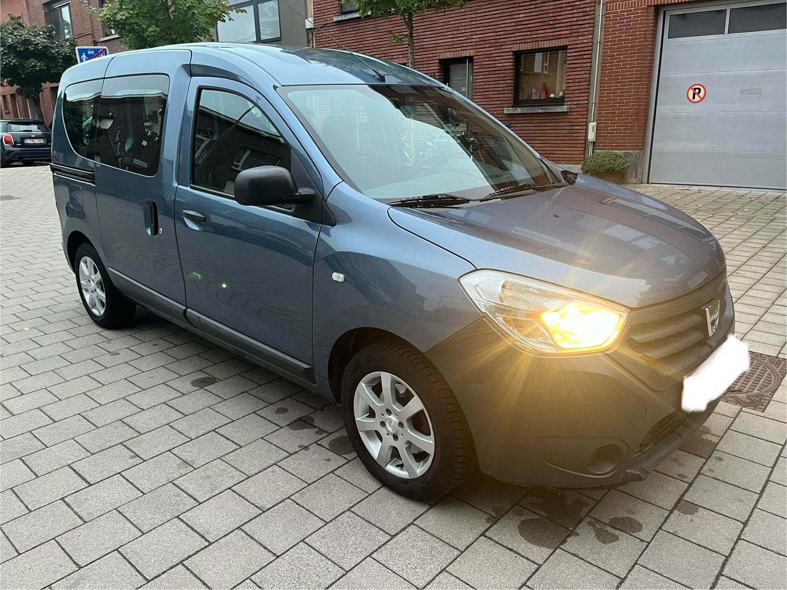 Dacia Dokker te koop eu5 1.2 benz!Zorgeloos rijden! Gekeurd!, Auto's, Voorwielaandrijving, Euro 5, 1280 kg, 135 g/km