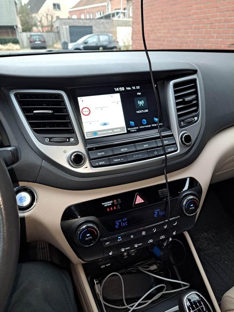 Hyundai Tuscon 2018 benzine 1.6 gdi, Autos, Argent ou Gris, Euro 6, Boîte manuelle, Entretenue par le concessionnaire