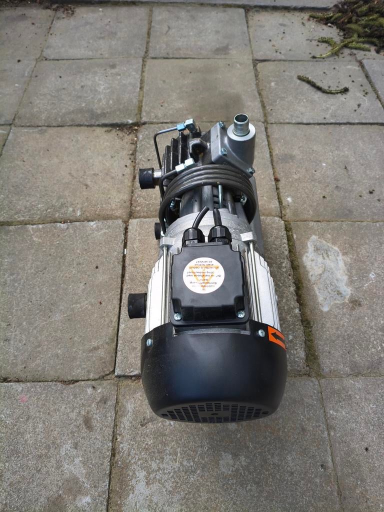 Motor vacuüm machiene, Ophalen