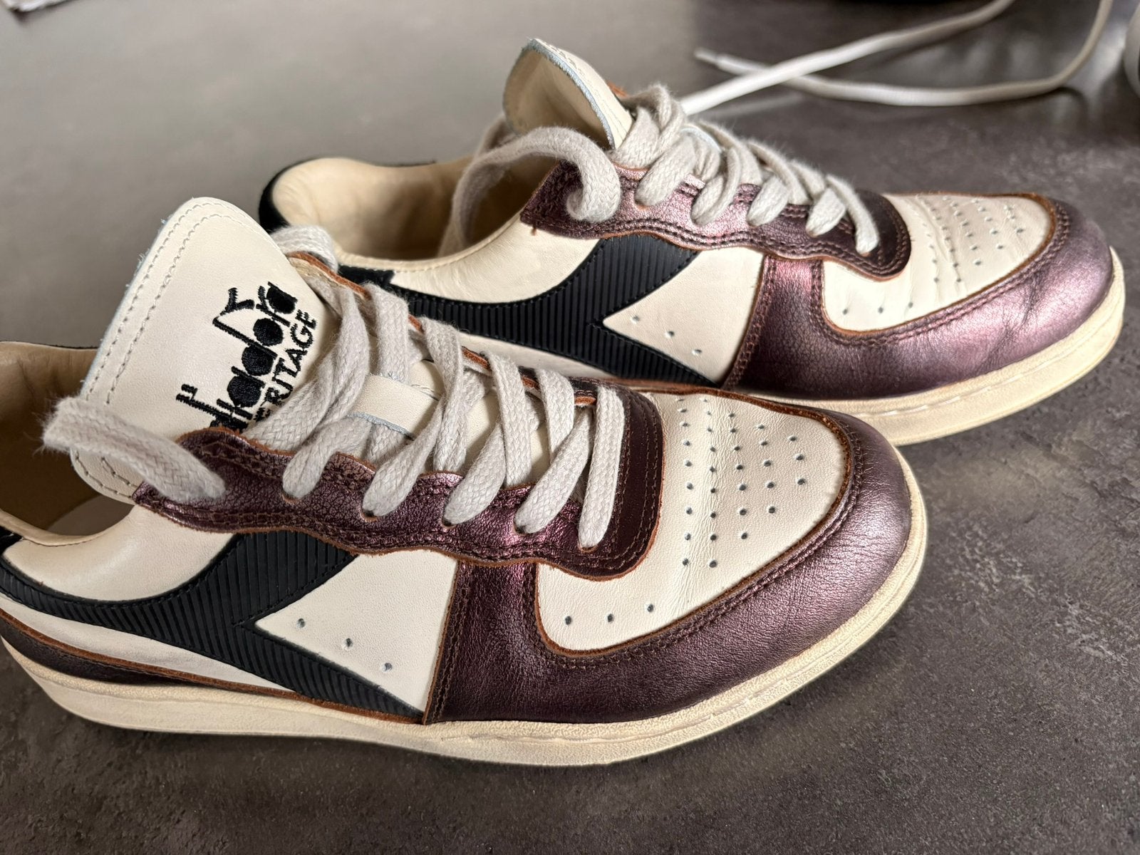 Diadora heritage sneakers, Ophalen, Zo goed als nieuw, Sneakers