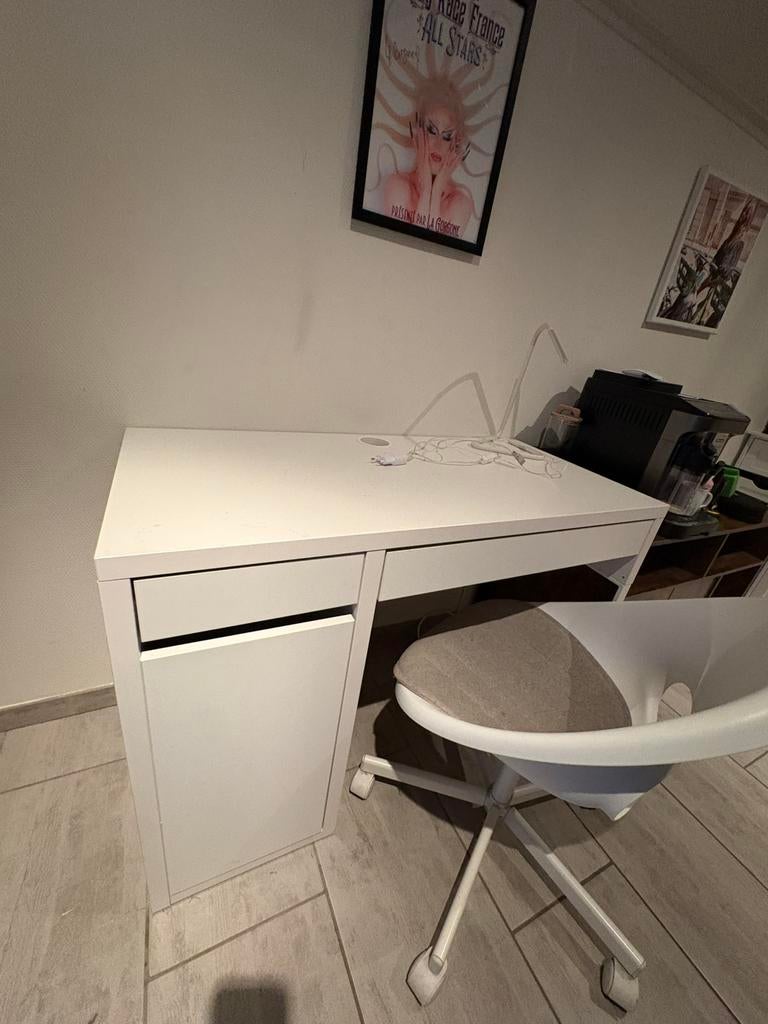 Bureau, Enlèvement ou Envoi, Comme neuf
