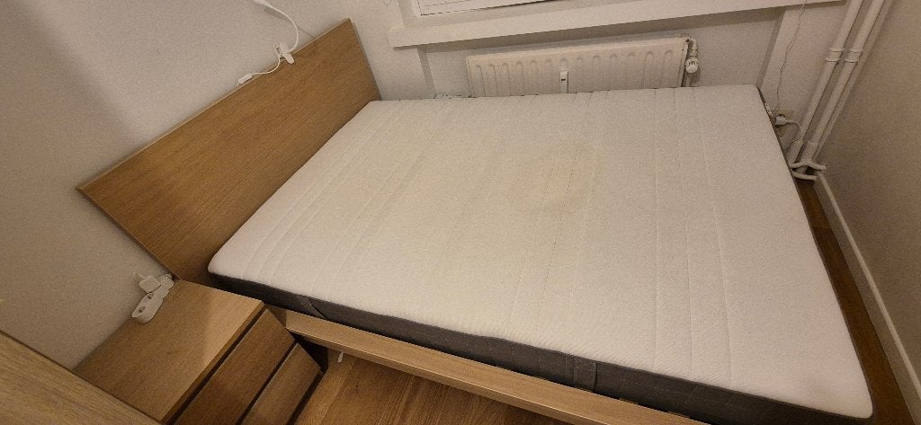 Lit MALM 140x200, Maison & Meubles, Chambre à coucher | Lits, Comme neuf, Deux personnes, 140 cm, 200 cm, Bois d'échafaudage, Brun
