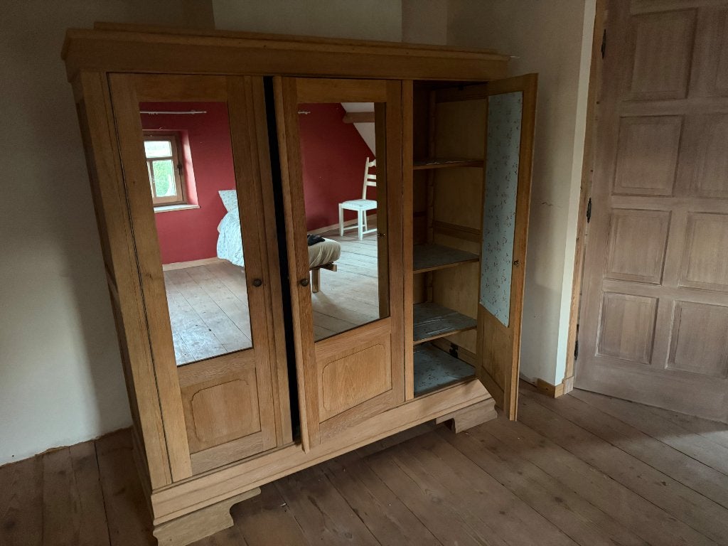 Antieken eiken gezandstraalde kast, Huis en Inrichting, Ophalen, Met deur(en), Gebruikt, 150 tot 200 cm