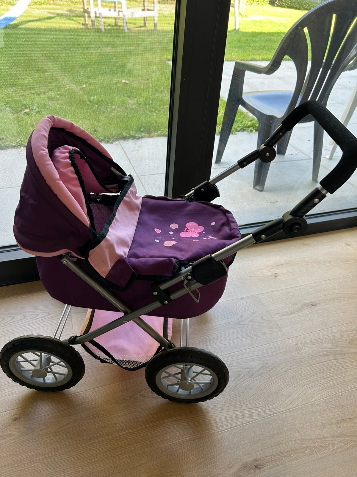 Poppenwagen, Enlèvement, Comme neuf