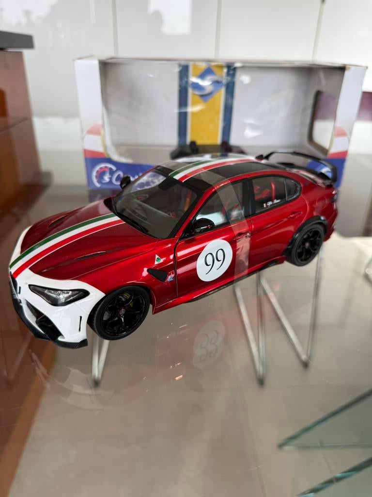 ALFA ROMEO GIULIA GTA-M DRIEKLEURIG MUGELLO 1:18 nikkel, Ophalen of Verzenden, Zo goed als nieuw, Auto, Solido