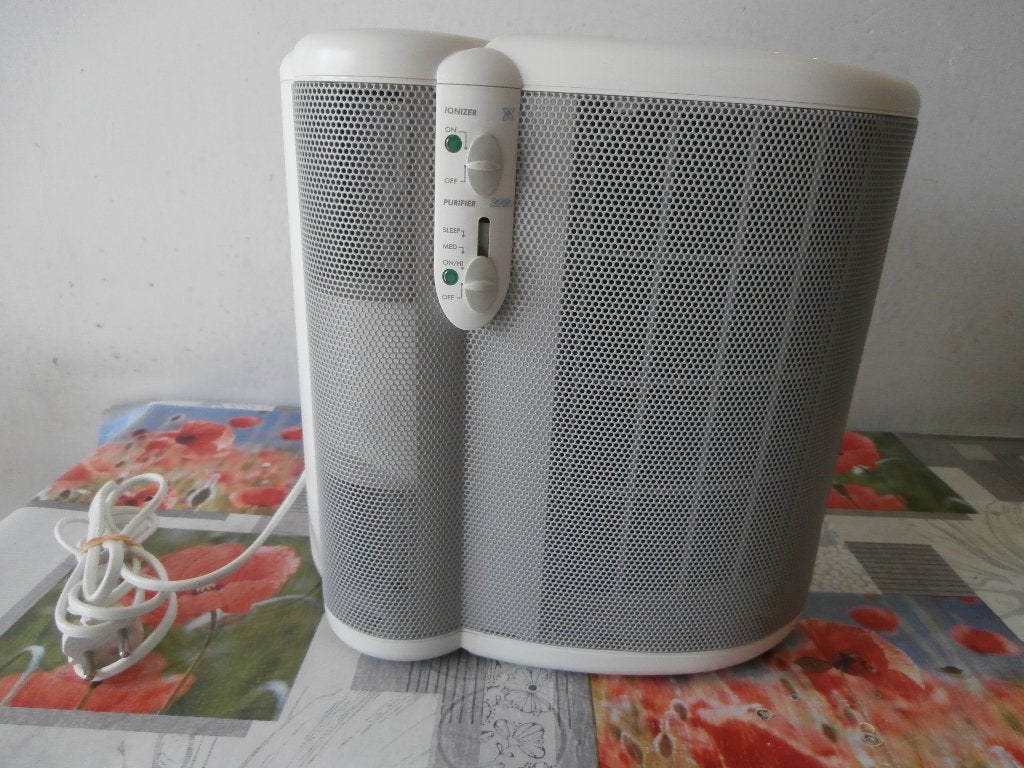 Purificateur  d'air avec ioniseur Délonghi, Enlèvement, Utilisé, Purificateur d'air