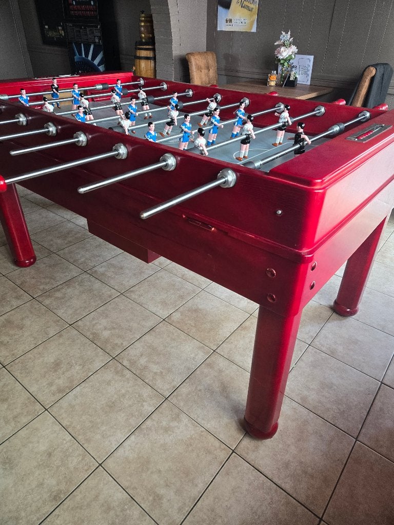 Kicker, Enfants & Bébés, Jouets | Tables de football, Enlèvement, Comme neuf
