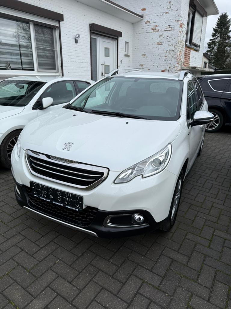 Peugeot 2008 bouwjaar2015 108000km 1.2 benzine Blancogekeurd, Autos, Peugeot, Achat, Entreprise, Boîte manuelle, Noir