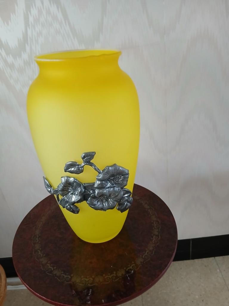 Mooie vaas met met bloemen in Tin, Antiek en Kunst, Ophalen