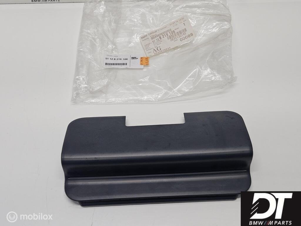 Afdekklep trekhaak BMW 5-serie E39 Sedan 51128219106, Auto-onderdelen, Nieuw, Ophalen of Verzenden, BMW, BMW