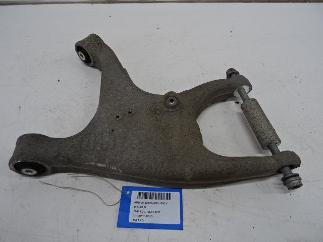 BRAS DE SUSPENSION ARRIÈRE DROIT Audi A4 Avant (B8), Auto-Union-Straße  1,
85057  Ingolstadt, DE, Info@audi.de, Audi, Utilisé